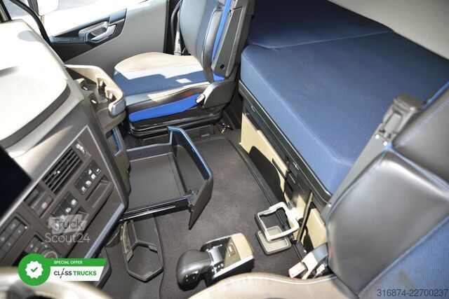 Standardni vlačilec VOLVO FH 500 XL Retarder i-ParkCool ACC
