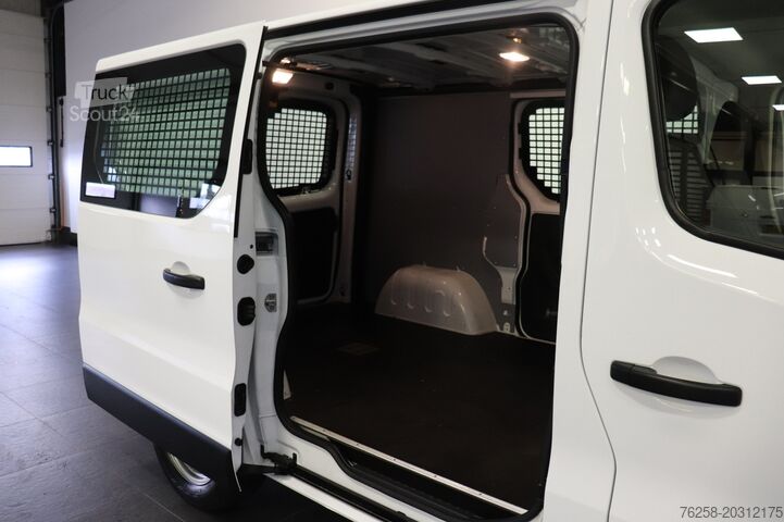 Skåpbil Renault Trafic 2.0 dCi 120PK 2x Schuifdeur EURO 6 - Air...