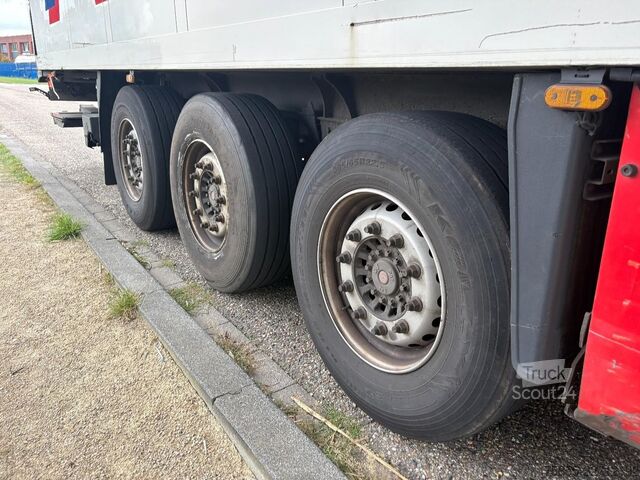 Transport chłodniczy/mrożony Schmitz SKO 24 Carrier Maxima 1300 / SAF Disc / Loading...