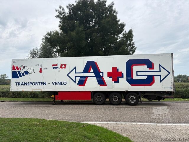 Transport chłodniczy/mrożony Schmitz SKO 24 Carrier Maxima 1300 / SAF Disc / Loading...