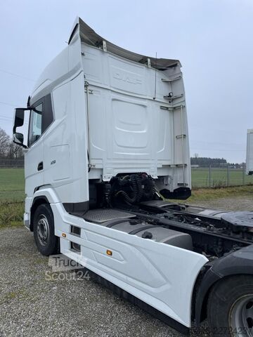 Стандартен влекач DAF FT XG 480