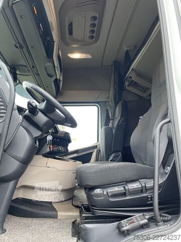Стандартен влекач DAF FT XG 480