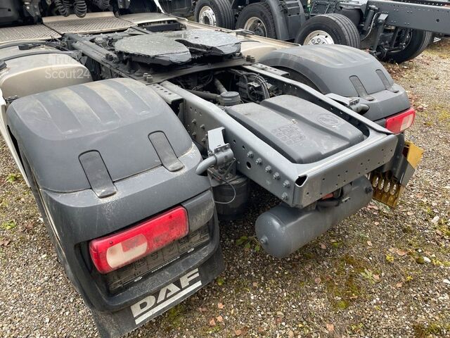 Стандартен влекач DAF FT XG 480