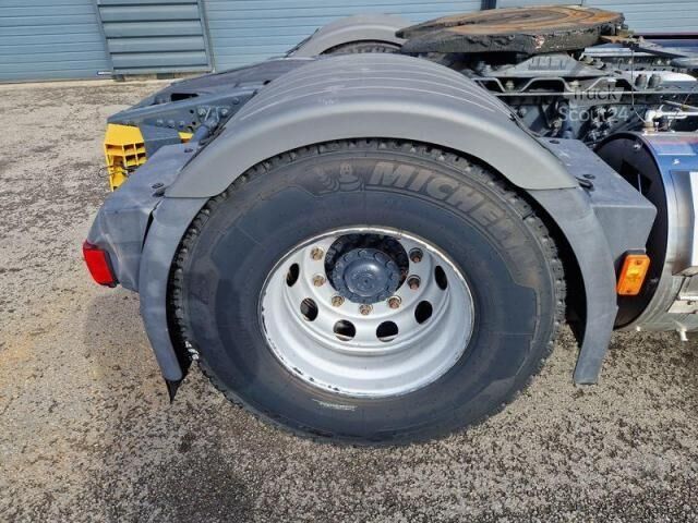 Tractora standard Iveco Stralis NP460
