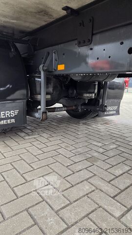 Kasa kamyoneti DAF LF 230