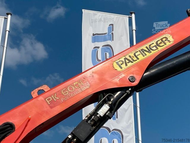 Furgone con gru montata su autocarro MITSUBISHI Canter/Prit./Kran Palfinger 13 m/Funk/NL 2,6 to