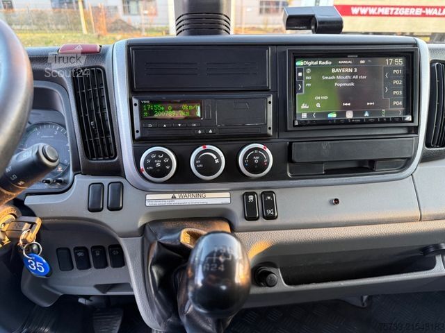 Savitarnos furgonas FUSO Canter 7C18 Absetzkipper VERBREITERBAR/Klima