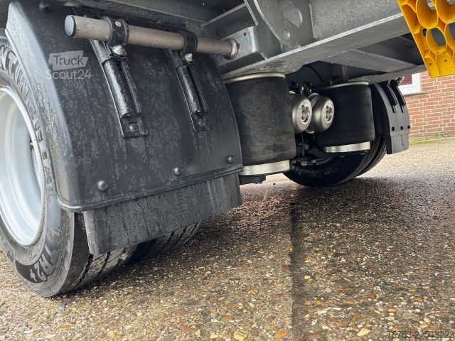 Arbeitsbühne Anhänger MÜLLER-MITTELTAL ETÜ-TA-R 21 Tieflader 7m, luftgefedert, LED