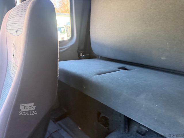 Nákladné vozidlo s výmennou nadstavbou MERCEDES-BENZ 1833 Axor, 7 Sitzplätze, 1. Hand, erst 228 Tkm