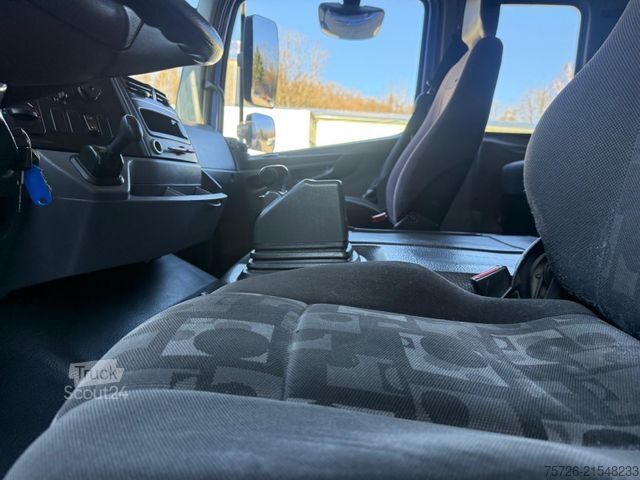 Nákladné vozidlo s výmennou nadstavbou MERCEDES-BENZ 1833 Axor, 7 Sitzplätze, 1. Hand, erst 228 Tkm