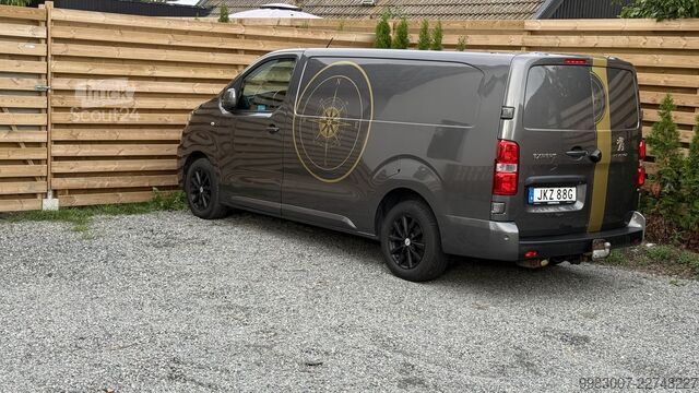 цельнометаллический фургон с длинной колёсной базой Peugeot Kastenwagen Expert  EZ 07/2020, 199.000 km Automatik