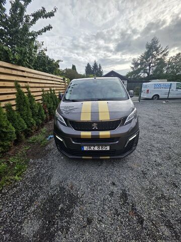цельнометаллический фургон с длинной колёсной базой Peugeot Kastenwagen Expert  EZ 07/2020, 199.000 km Automatik