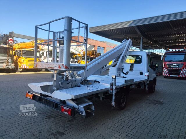 Hefplatform Iveco Daily 35S12 Multitel MT162