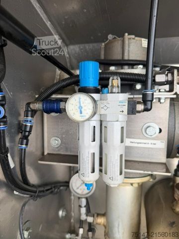 Autocisterna MAN TGS 18.440 4x2 BL Tank L&F 13.250 L UN1202 AHK