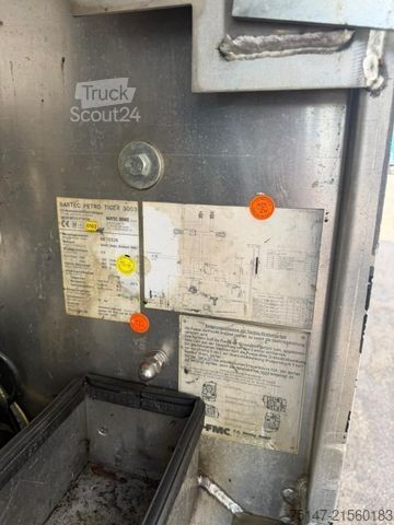 Autocisterna MAN TGS 18.440 4x2 BL Tank L&F 13.250 L UN1202 AHK