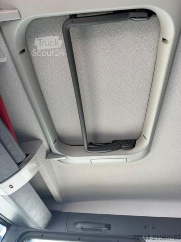 Autocisterna MAN TGS 18.440 4x2 BL Tank L&F 13.250 L UN1202 AHK