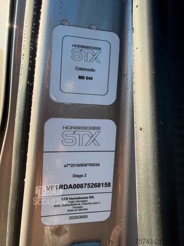 Przyczepa do przewozu bydła RENAULT Master STX  Haras AUTOM. NEW MODEL 2025