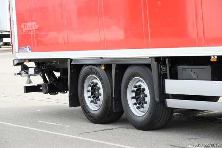 Semirimorchio frigorifero SCHMITZ CARGOBULL SKO 18 /CITY/LBW 2000 kg /CARRIER HE 19/LENKACHS