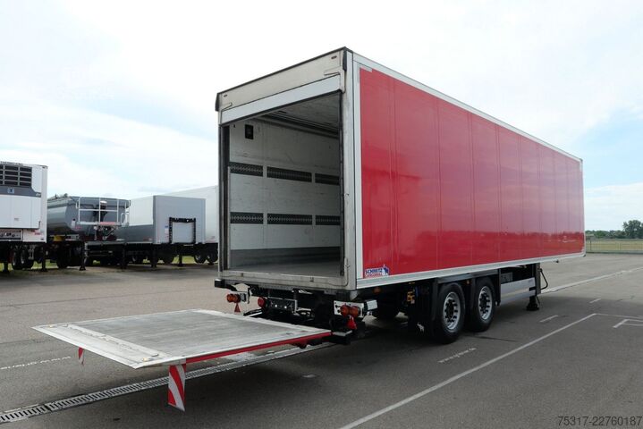 Semirimorchio frigorifero SCHMITZ CARGOBULL SKO 18 /CITY/LBW 2000 kg /CARRIER HE 19/LENKACHS