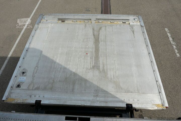 Semirimorchio frigorifero SCHMITZ CARGOBULL SKO 18 /CITY/LBW 2000 kg /CARRIER HE 19/LENKACHS