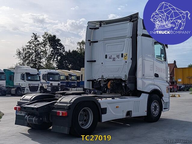 Standart-SZM Mercedes-Benz Actros 1853