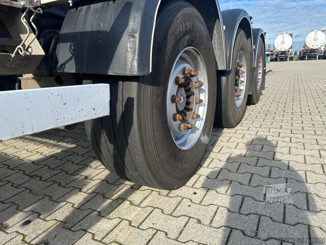 Preprava kontajnerov Van Hool 20FT/30FT ADR CHASSIS / empty weight: 3.500kg /...