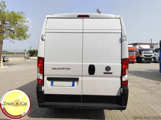 Furgão de painéis FIAT ducato