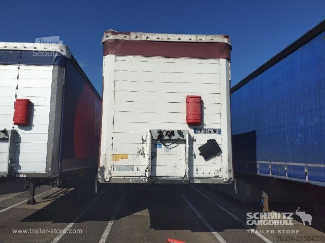 Open semitrailer with tarp Schmitz Cargobull Semitrailer Curtainsider Standard Hayon
