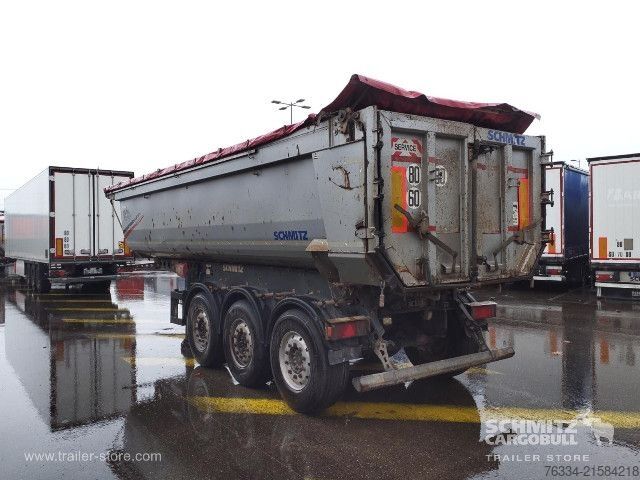 Sklopný návěs Schmitz Cargobull Semitrailer Tipper Steel half pipe body 26m³