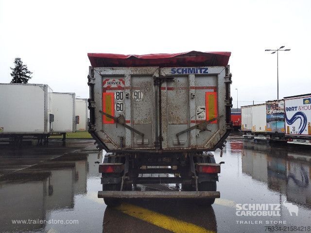 Sklopný návěs Schmitz Cargobull Semitrailer Tipper Steel half pipe body 26m³