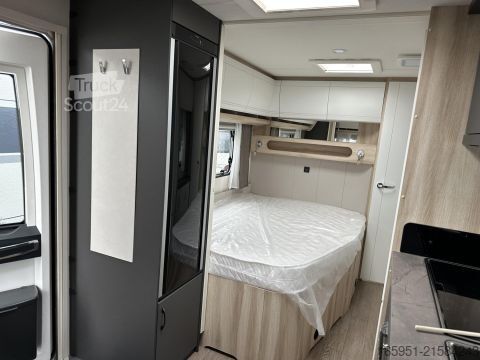 Karavan Hobby De Luxe 495 WFB