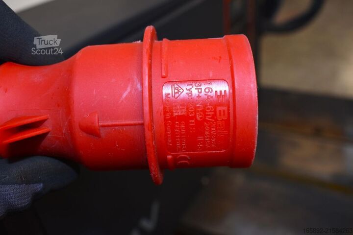 Baterie vysokozdvižného vozíku LINDE Li-Ion Charger 24V/225A