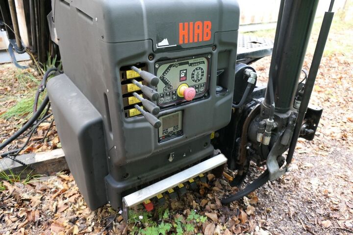 Autocamion cu destinație specială  Kran, Hiab X-HIPRO 232 E-4, 12,8m, 5.800kg,