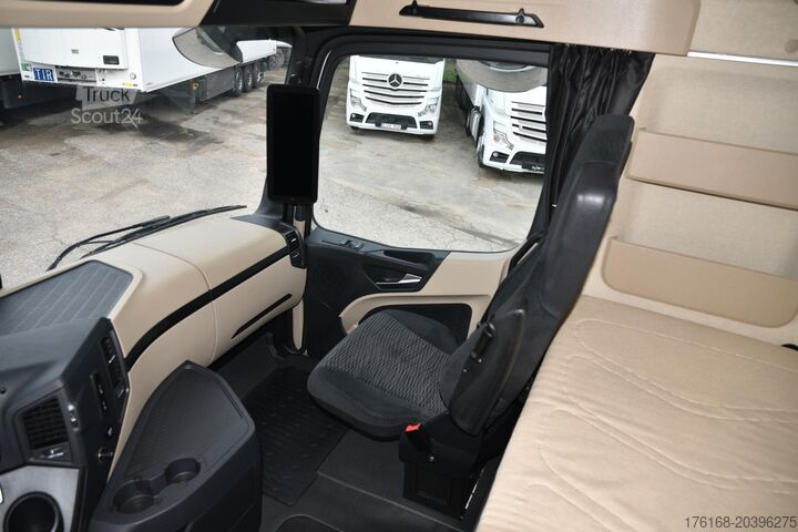 štandardná traktorová jednotka MERCEDES-BENZ Actros 5 1845 BigSpace