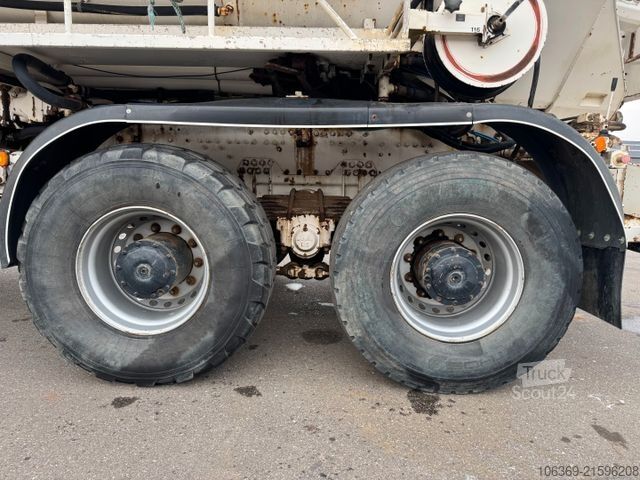 Vacuum tank truck MAN 35.464 8x8 Hvidtved Larsen 9000 L Kanalreiniger