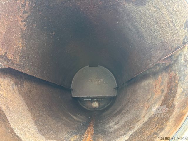 Vacuum tank truck MAN 35.464 8x8 Hvidtved Larsen 9000 L Kanalreiniger