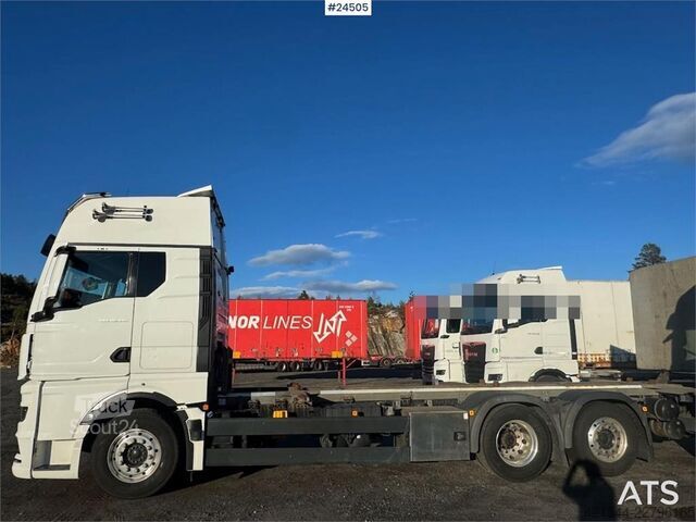 Važiuoklė su kabina MAN TGX 26.510 Container Chassis – Zepro Tail Lift