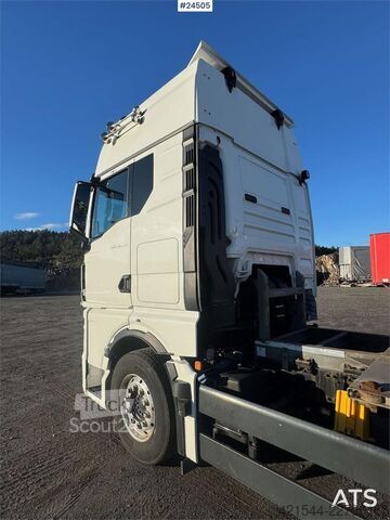 Važiuoklė su kabina MAN TGX 26.510 Container Chassis – Zepro Tail Lift