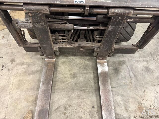 Gaffeltruck Clark CEM20S Forklift – Requires New Battery