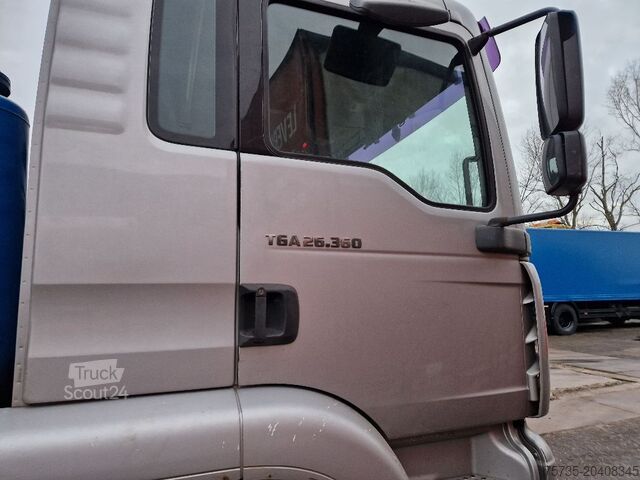Saugfahrzeug MAN TGA 26.360 6X2