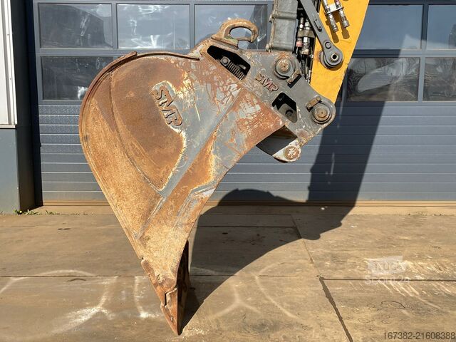 Paletli ekskavatör Liebherr R926 Compact