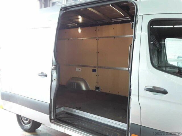 Furgons Mercedes-Benz Sprinter 317 CDI,L2H2,Automatik,Kamera,LED