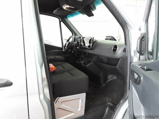 Furgons Mercedes-Benz Sprinter 317 CDI,L2H2,Automatik,Kamera,LED