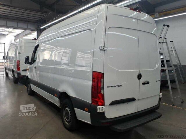 Furgons Mercedes-Benz Sprinter 317 CDI,L2H2,Automatik,Kamera,Navi