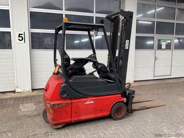 Frontgaffeltruck Linde E 16 - 02