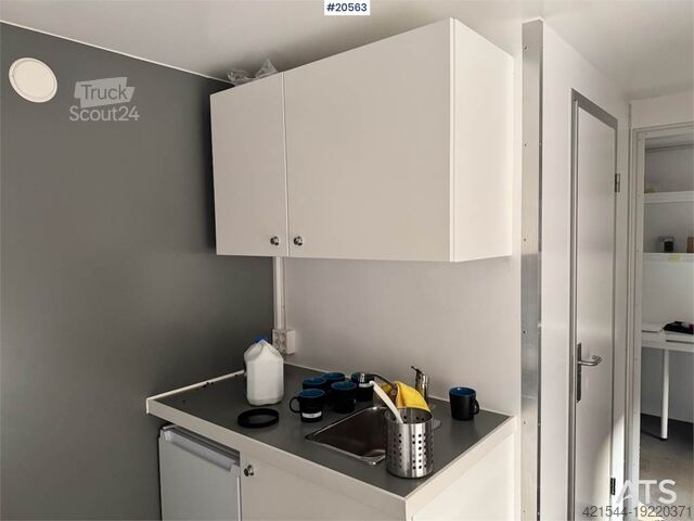 Arnpro Kaserne med Toilet.  Arnpro Barracks w/ Toilet.
