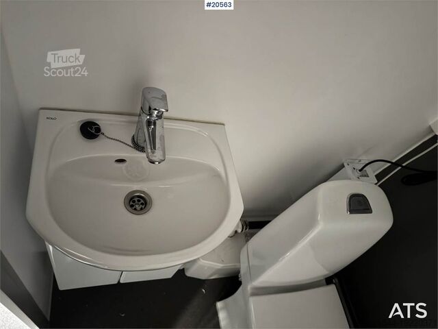 Arnpro Kaserne med Toilet.  Arnpro Barracks w/ Toilet.