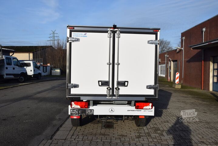 Commercial vehicle Mercedes-Benz Sprinter  317 Tiefkühkoffer -20 Stand Fahrk Navi