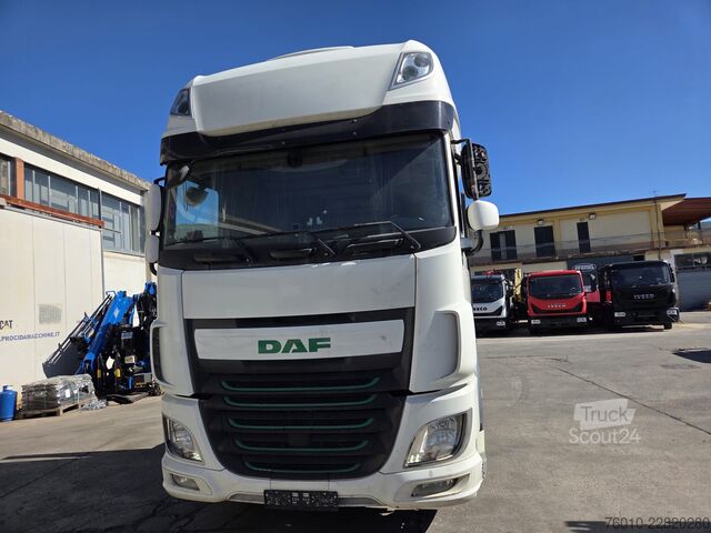 плосък камион DAF XF 440