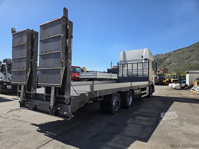плосък камион DAF XF 440